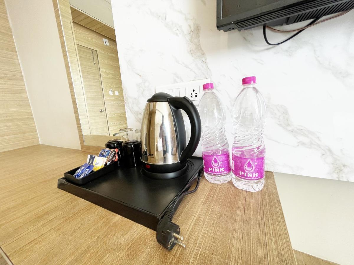Hotel Tbs ! Puri All-Rooms-Sea View Fully-Air-Conditioned-Hotel With-Lift-And-Parking-Facility Breakfast-Included Екстер'єр фото